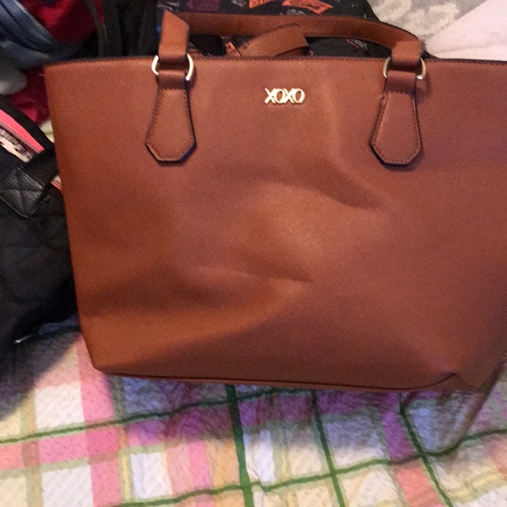 Xoxo tan purse used once